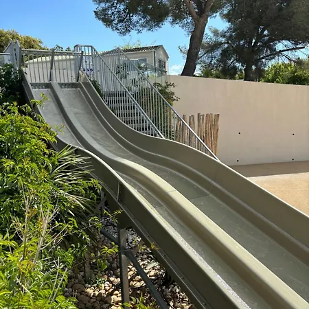 De Luxe, New, Top-of-the-range Amenities, Air Conditioning, Jacuzzi And Sea View Alpstuga Saint-Raphaël